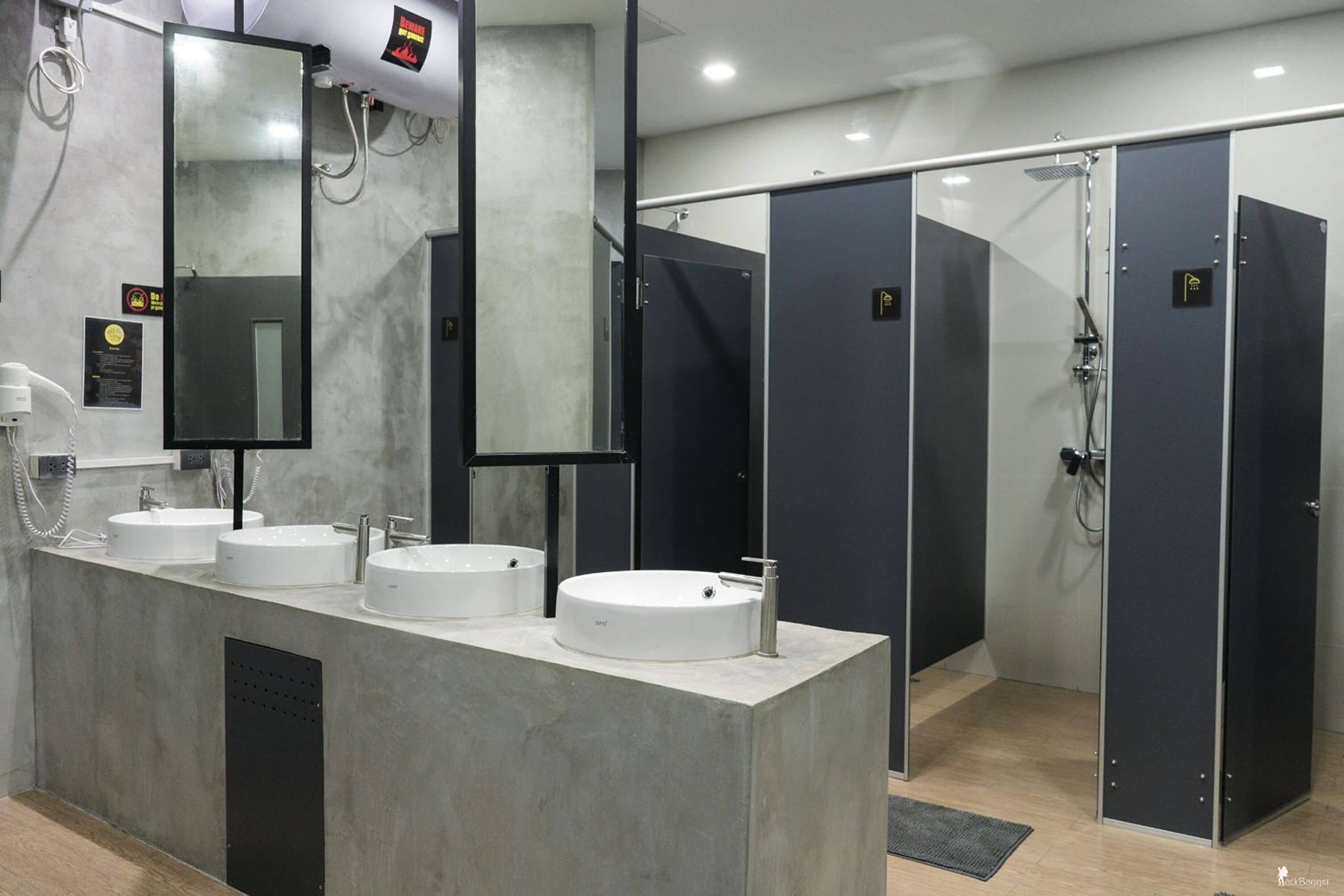 Photo - All day hostel at BTS Bang Chak