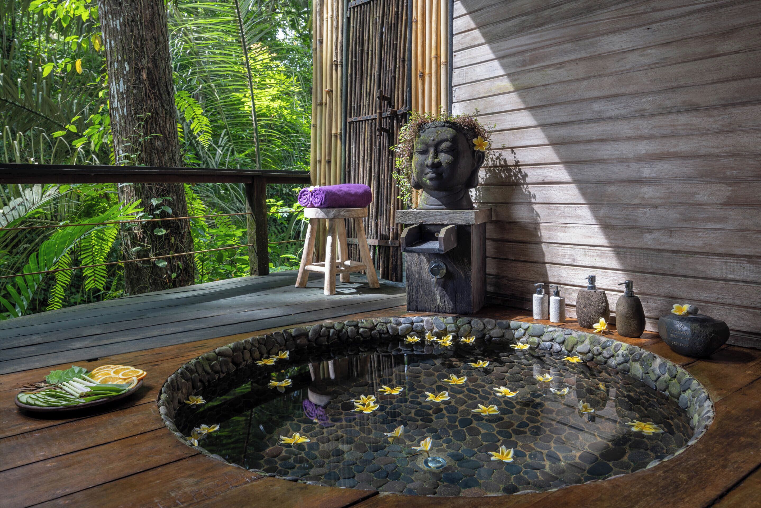 雙人療程室、身體療程、芳香療法、深層組織按摩、體膜護理、身體磨砂