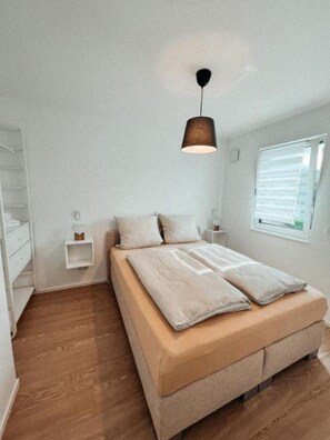 2 soveværelser, strygejern/strygebræt, weekendseng, gratis Wi-Fi