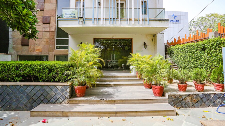 Fabhotel Premium Nest