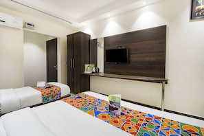 埃及棉床單、高級寢具、客房內保險箱、書桌