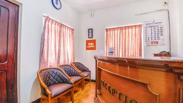 ฝ่ายต้อนรับ