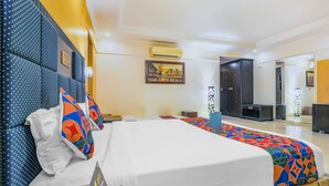 Suite - Fabhotel Royal Mirage With Pool & Gym - Nr Candolim Beach (Candolim)