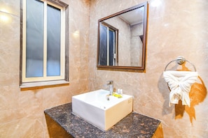Bathroom - Fabhotel Aayash (Bidhannagar)
