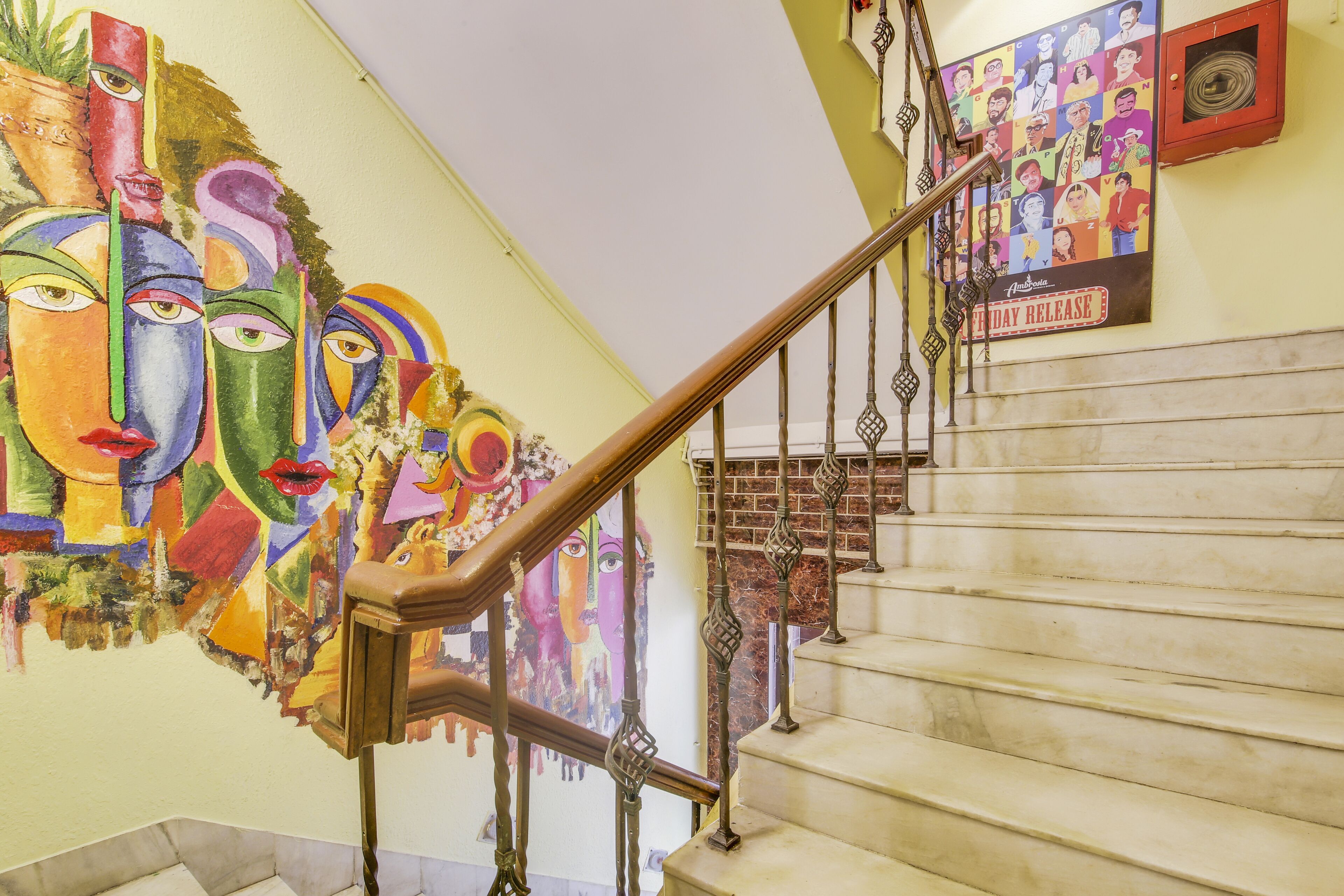 Foto - FabHotel Aayash - Nr City Center Metro Station