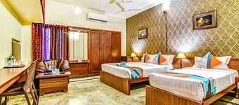 FabHotel Nestlay Rooms