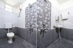Deluxe Room | Bathroom - Fabexpress Comfort Executive (Paud)