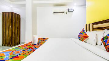 Egyptian cotton sheets, premium bedding, in-room safe, soundproofing