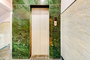 Elevator - FabHotel Step Inn (Barasat)