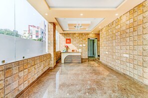 Reception - FabHotel Step Inn (Barasat)