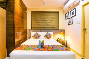 Executive Room | Egyptian cotton sheets, premium bedding, in-room safe, desk