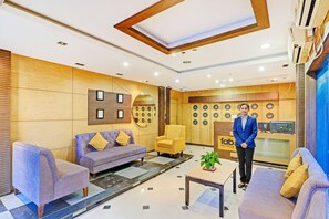 Reception - FabHotel Azure Sky (Kolkata)