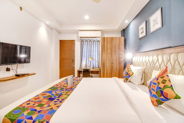 1 bedroom, Egyptian cotton sheets, premium bedding, in-room safe