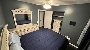 3 chambres, accès au Wi-Fi (inclus), literie fournie