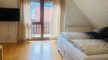 2 Schlafzimmer, Bügeleisen/Bügelbrett, Reisekinderbett, kostenloses WLAN