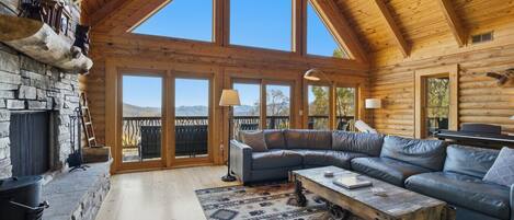 Televisor intel·ligent, llar de foc, reproductor de DVD i impressores