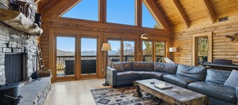 Amazing  Mountain Views ~ Black Mnt~ Asheville Cabin Hot Tub