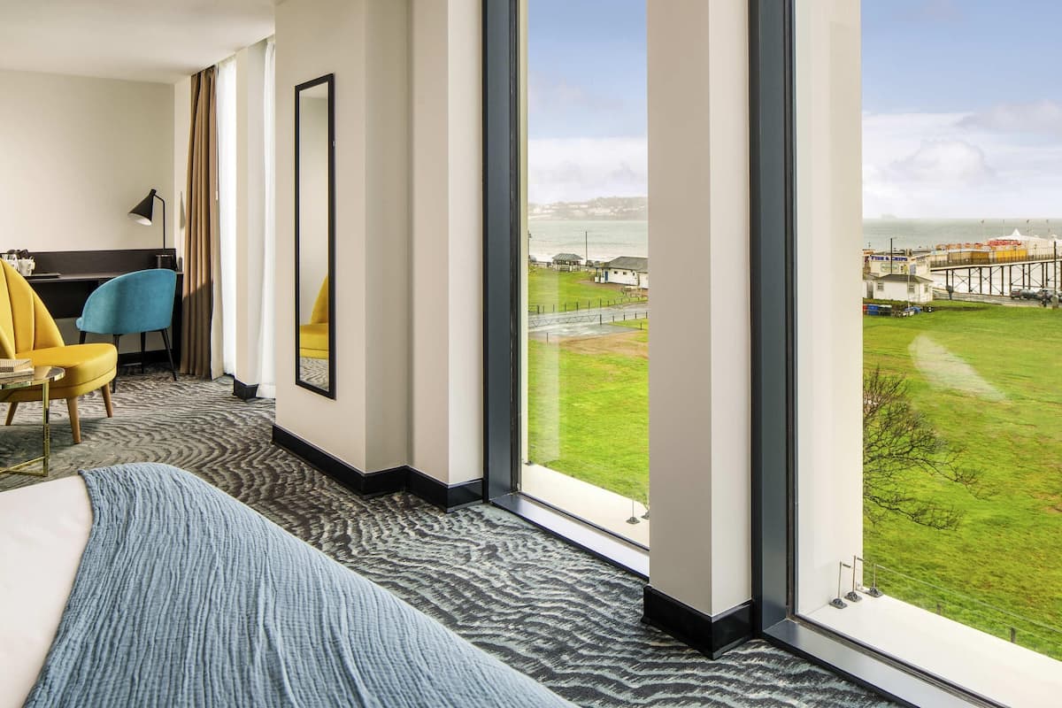 Habitación Premium, 1 cama doble | Escritorio y espacio para trabajar con un portátil
