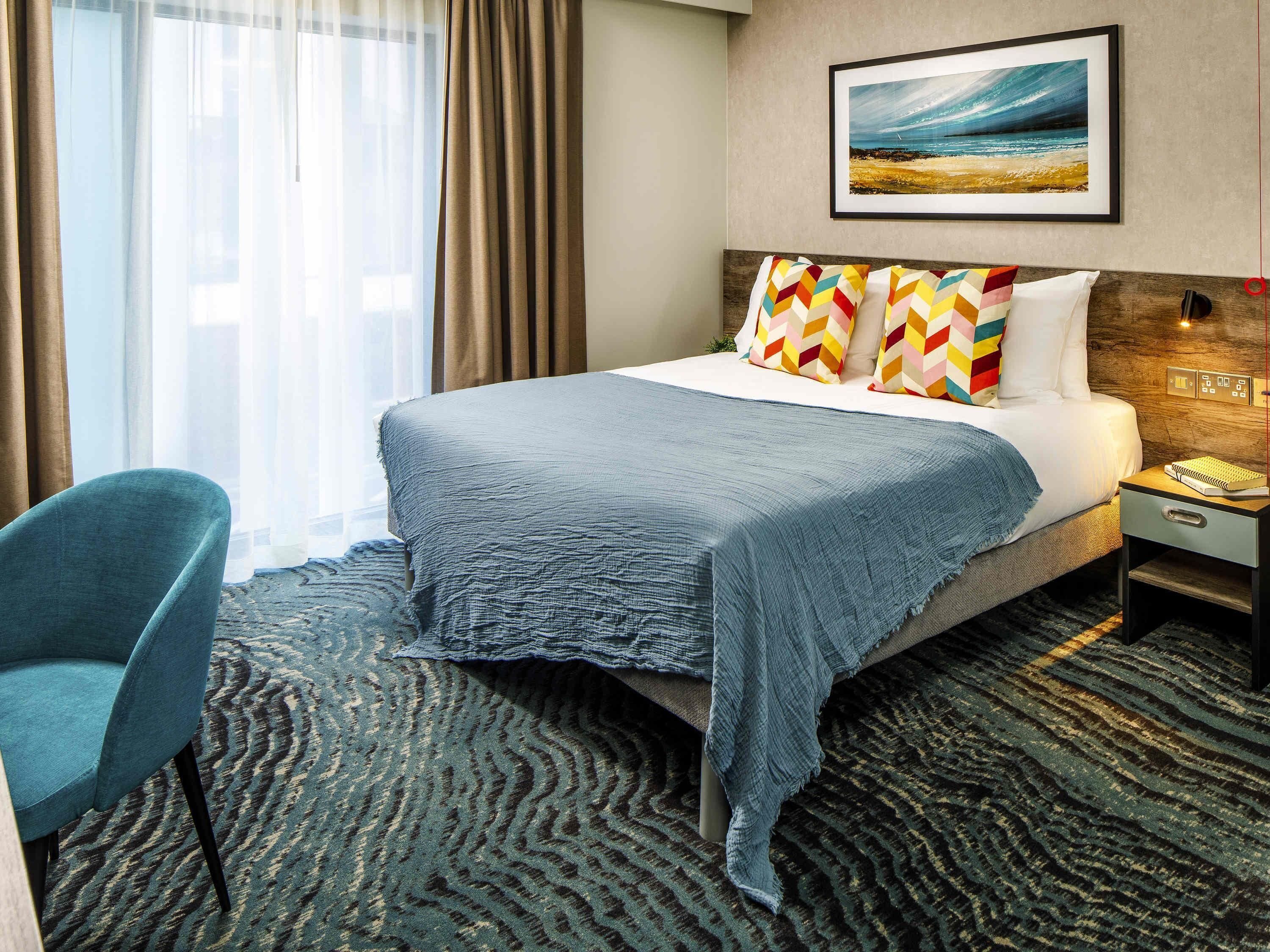 Standard Room, 1 Double Bed, Accessible | Desk, laptop workspace, iron/ironing board, free WiFi