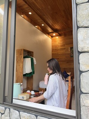 Family Room | Hypo-allergenic bedding, memory foam beds, minibar - Trang an green river homestay (Hoa Lu)