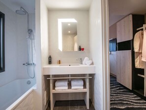 Literie de qualité supérieure, coffres-forts dans les chambres