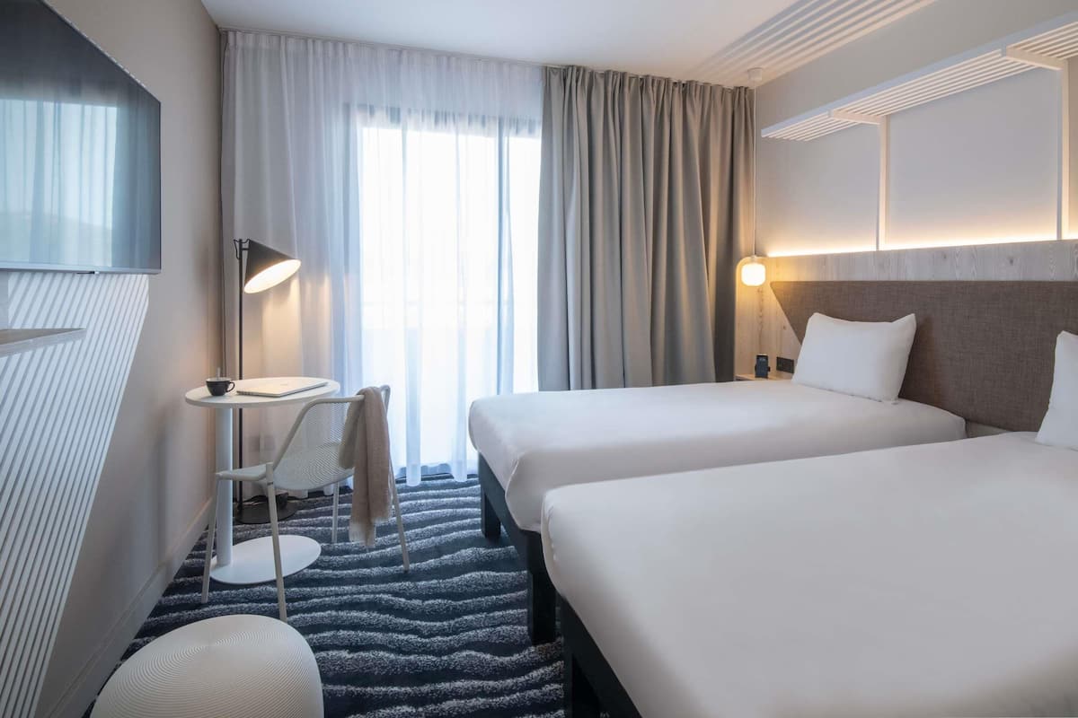 Standard Room, 2 Twin Beds, Balcony | Premium bedding, in-room safe, laptop workspace, blackout drapes