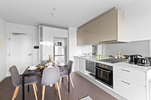 Frigorifero, microonde, forno, lavastoviglie