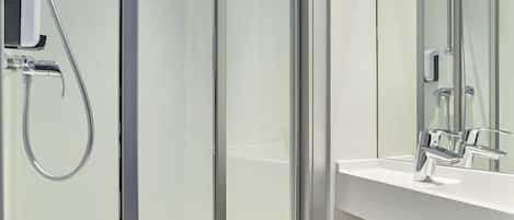 Habitación, 1 cama matrimonial, baño privado (Cabrio) | Baño | Amenidades de baño ecológicas