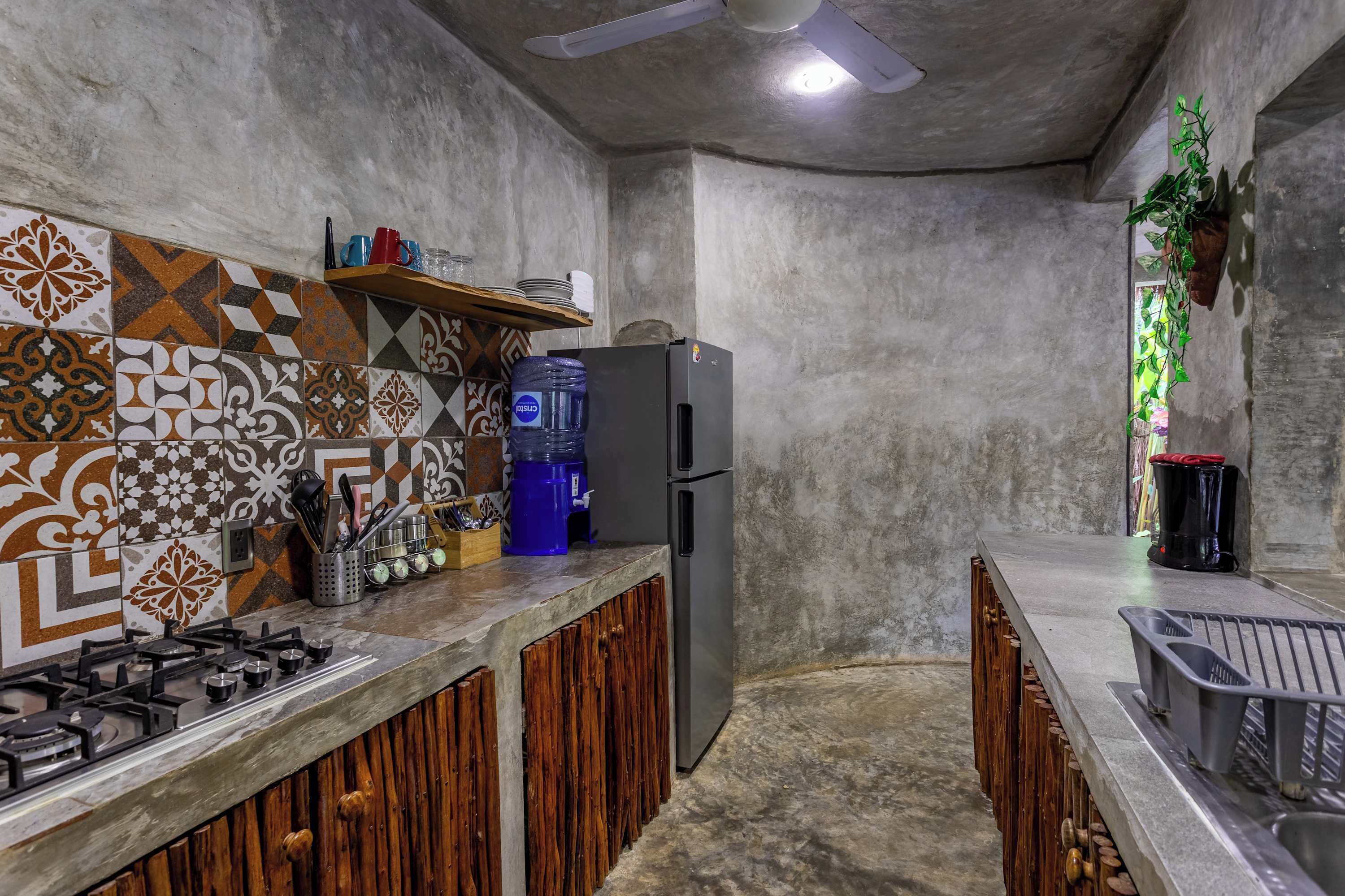 Fridge, stovetop, coffee/tea maker, cookware/dishes/utensils