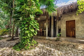 Outdoor dining - Casa Catarina, AC, Garden, Pool, Private Villa (Buenavista)