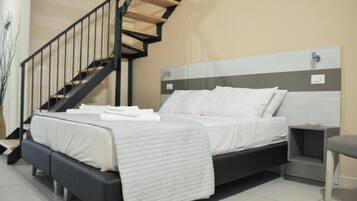 1 habitación, escritorio, wifi y ropa de cama