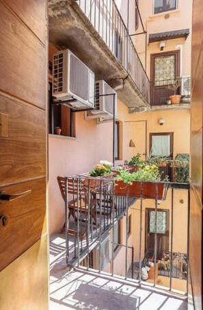 Property grounds - Elegant apartment in an 18th-century historic building - 5 minutes to the Duomo! (Milano)