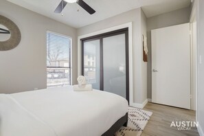 2 chambres, bureau, fer et planche à repasser, Wi-Fi gratuit