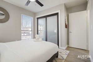 2 chambres, bureau, fer et planche à repasser, Wi-Fi gratuit