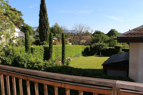 Geneva Cologny les pins