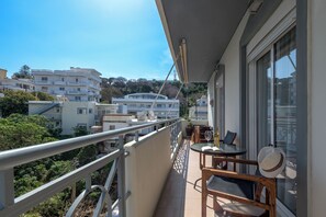 Outdoor dining - Sea & The City - Theros Apartment (Ρόδος)