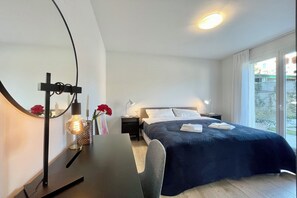 Family Apartment, Multiple Bedrooms, 2 Bathrooms (Modern House Apartment 1)