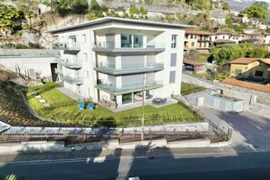 Appartement Familial, plusieurs chambres, 2 salles de bains (Modern House Apartment 1) | Extérieur