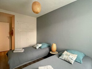 2 bedrooms, iron/ironing board, travel crib, free WiFi