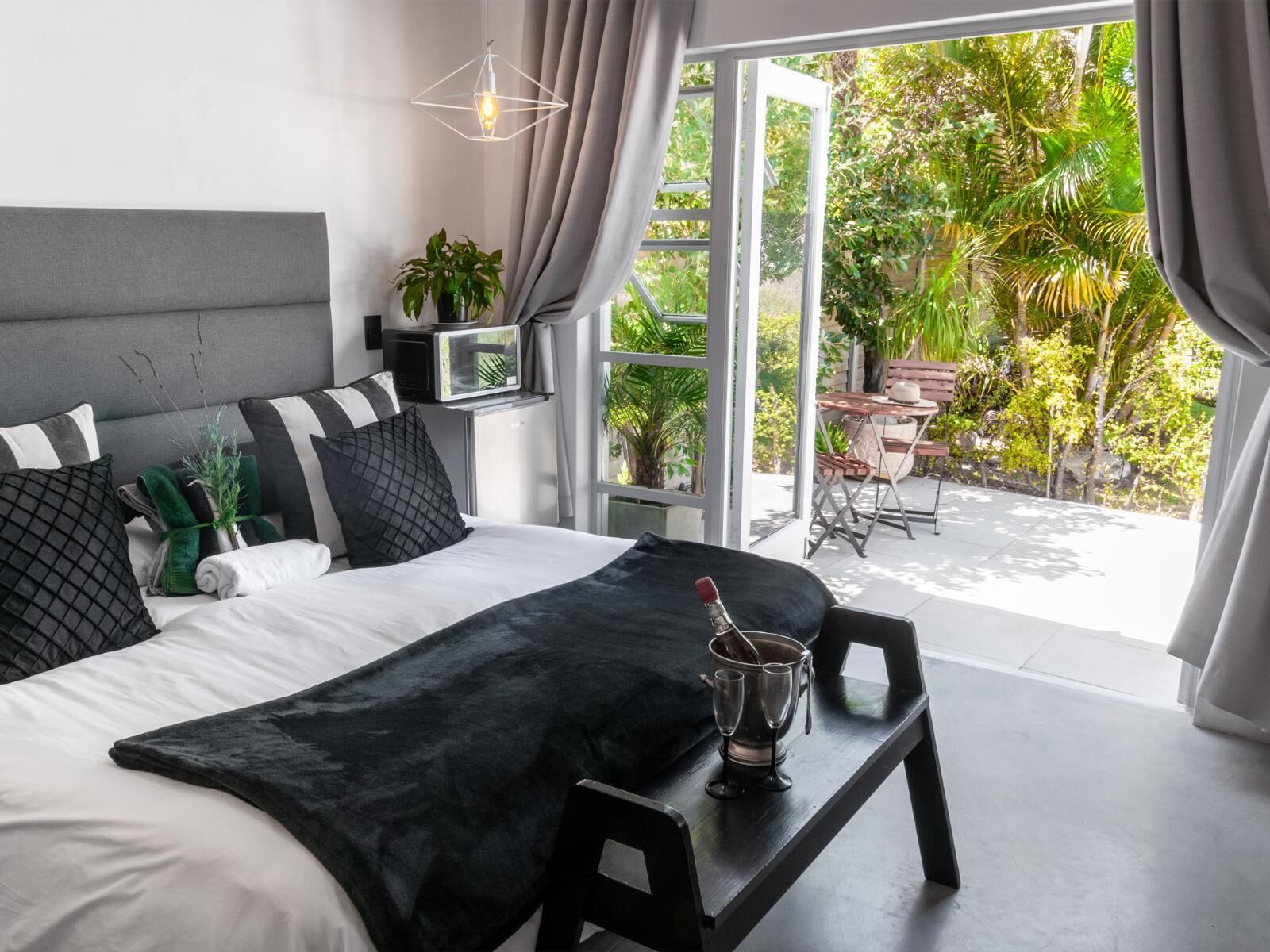 4 soverom, strykejern/-brett, wi-fi og sengetøy