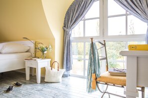 3 soveværelser, skrivebord, strygejern/strygebræt, weekendseng