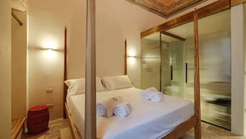 Habitación estándar, vistas a la ciudad | 1 dormitorio, ropa de cama de alta calidad, edredones de plumas