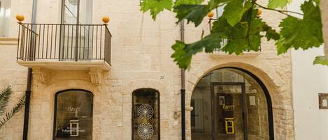 Façana frontal de l'allotjament