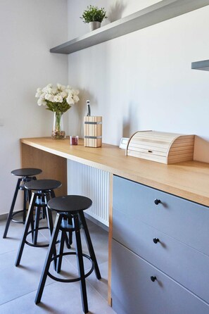 Dining - Luxurious 2 bedroom (București)