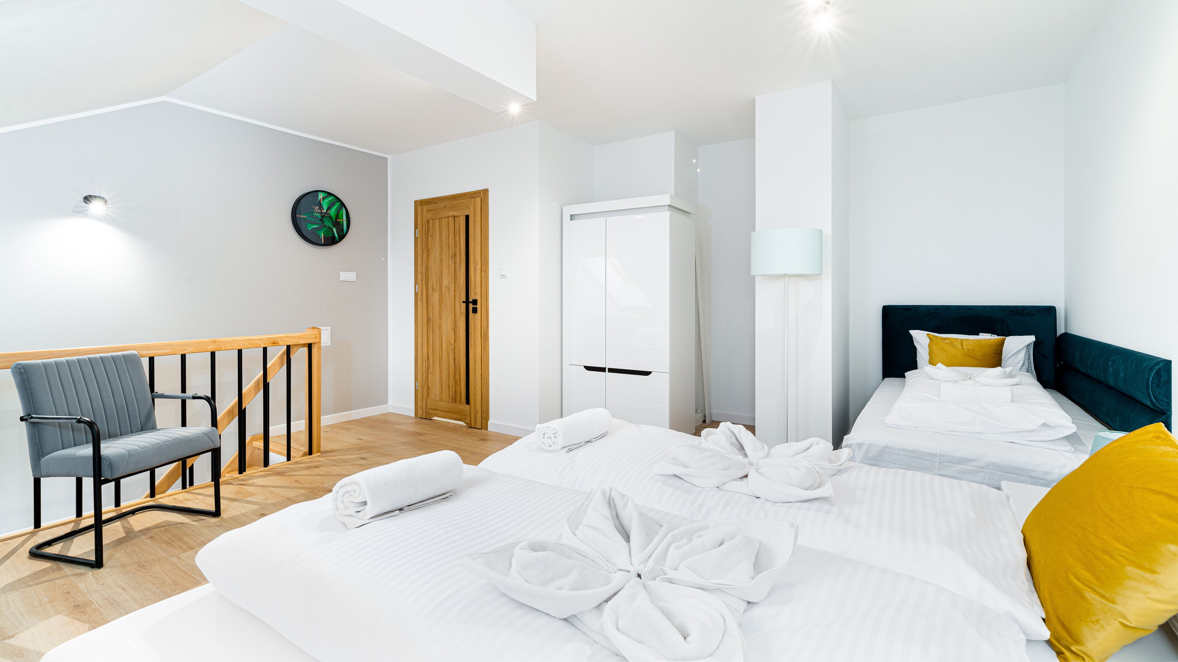 Apartment (5B / 33) | Individually decorated, individually furnished, laptop workspace