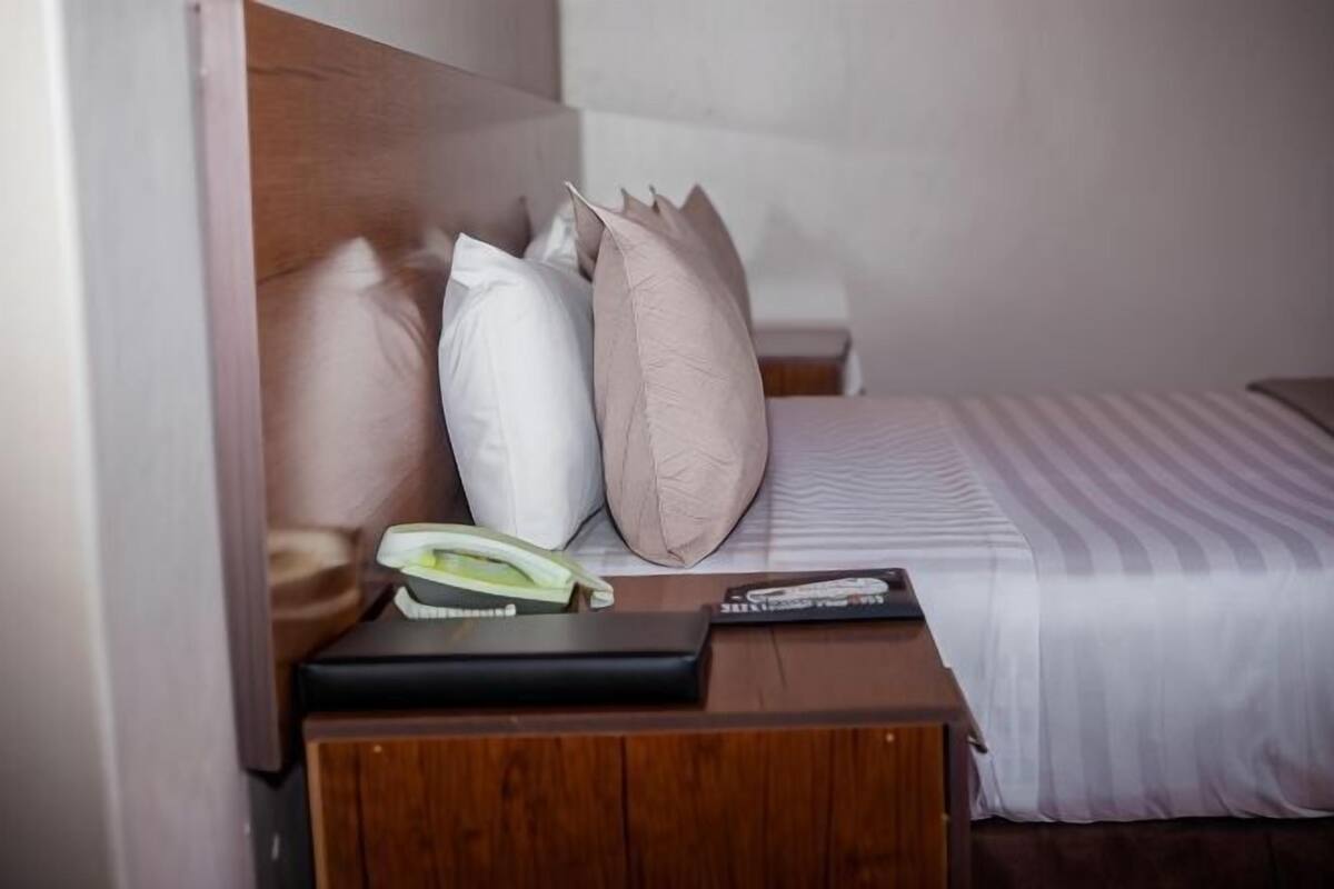 In-room safe, desk, laptop workspace, free WiFi