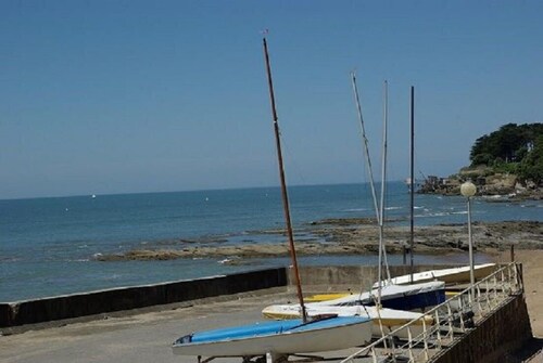 VILLA SUPERB SEA VIEW 120 m2 WITH LARGE TERRACE 