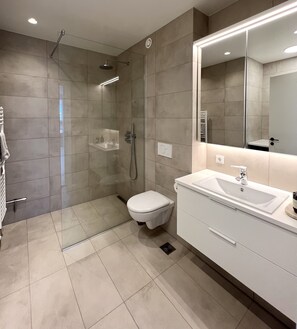 Bathroom - New Apartment in Kópavogur - Next to the Sky Lagoon (Kópavogur)