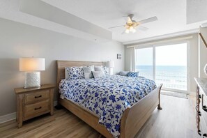 3 bedrooms, iron/ironing board, free WiFi, bed sheets - This 8th-floor 3BR/3BA beachfront condo in Daytona Beach Shores offers stunning ocean views. Steps from the Atlantic Ocean, enjoy the beach, pool, or jacuzzi, then watch sunsets over the Intracoastal and downtown from your private balcony. (Daytona Beach Shores)