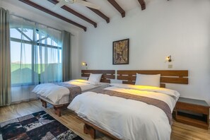In-room safe, desk, soundproofing, free WiFi - Aya Sophia Villa Garden Hotel (Kutani)